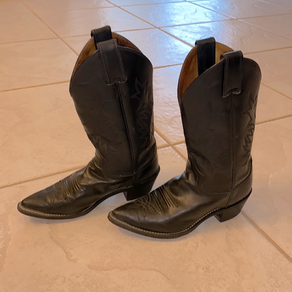 Justin Boots, black, size 6.5, used, but good condition, worn only a few times.